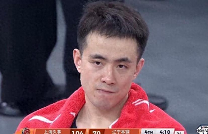 保利体育登录入口-辽篮被传更衣室闹翻，赵继伟深夜连发2文撕破脸，弗格打脸管理层